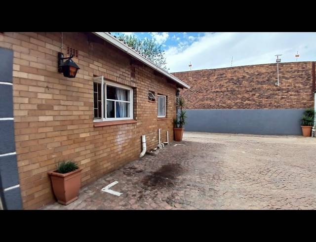 725M² BED & BREAKFAST FOR SALE IN VANDERBIJLPARK CW 2